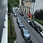 Appartement Moderne Avec Terrasse - Avenue Foch, Paris 75016