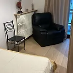 Appartement Moderne Avec Terrasse - Avenue Foch, Paris 75016