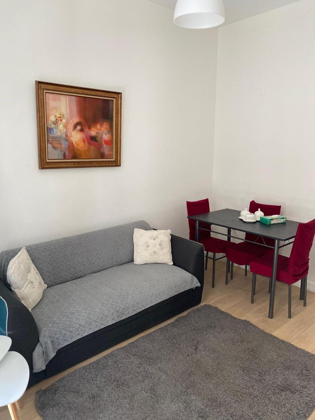 Moderne Avec Terrasse - Avenue Foch, 75016 Appartement *